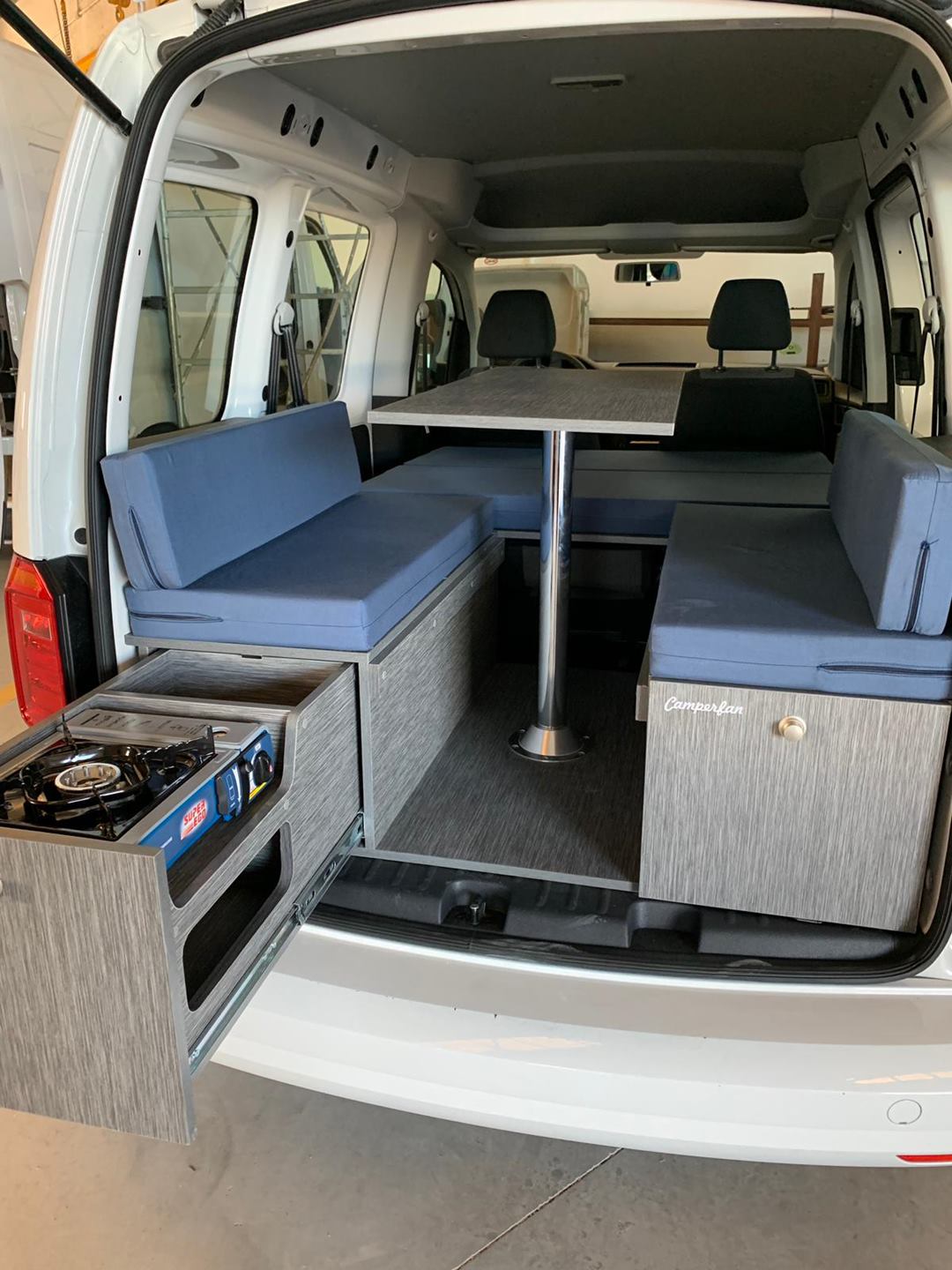 Los mejores muebles camper para tu furgoneta